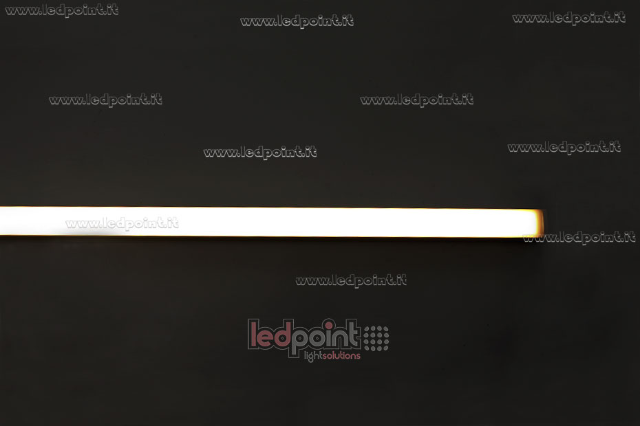 Barre LED remise à neuf 17x15mm blanc chaud 2400-2600K IP64 24V 1820mm c.c. Barre LED remise à neuf 17x15mm blanc chaud 2400-2600K IP64 24V 1820mm c.c.