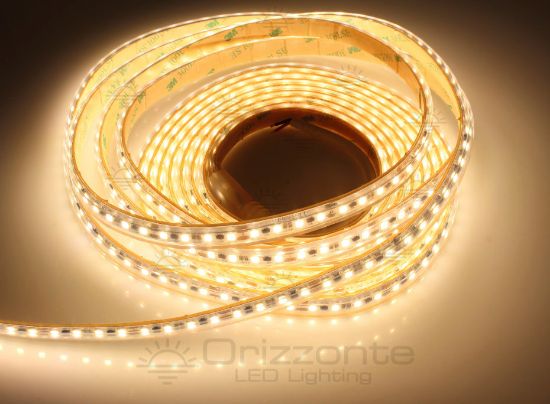 Image de Ruban led blanc chaud 5m 3000K 3step 120leds/m 2835 12V 4,8W/m stabilisateur de courant, IP65 tube en silicone extrudé, bords pleins et vide à l'interieur