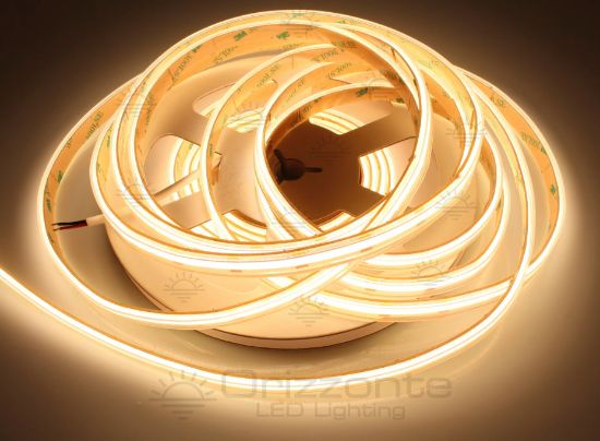 Image de Ruban led 5m blanc chaud 3000K 480leds/m CRI>90 12V 4,8W/m PCB 8mm avec stabilisateur de courant, IP65 tube en silicone extrudé, bords pleins et vide à l'interieur