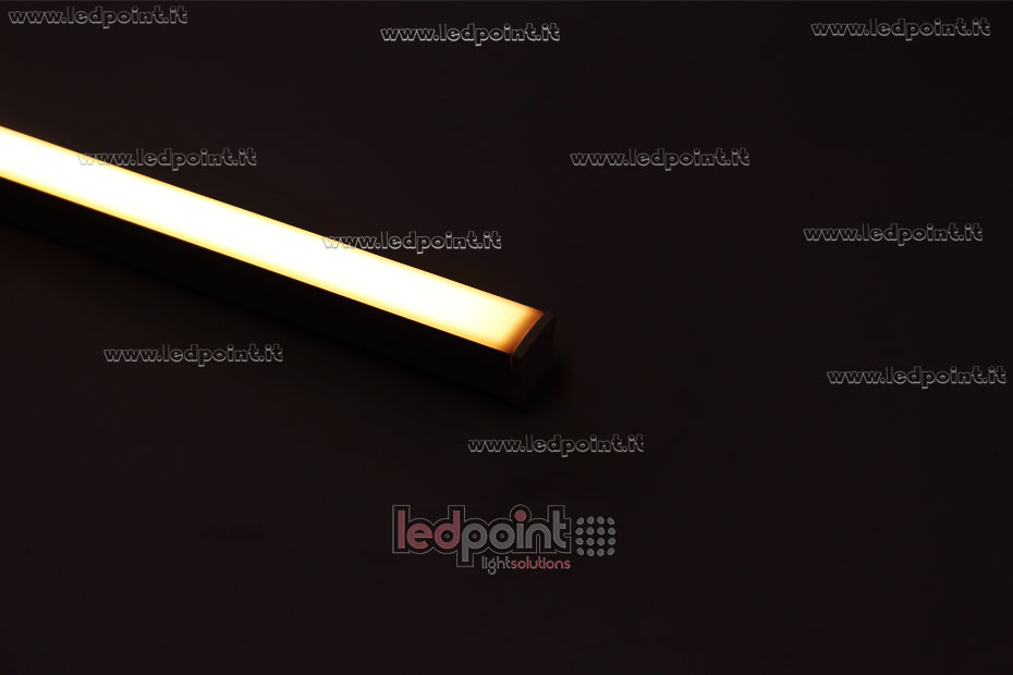 Barre LED remise à neuf 17x15mm blanc chaud 2400K 3step IP64 24V 865mm c.c. CB15M-240-A18C2A-0.8 Barre LED remise à neuf 17x15mm blanc chaud 2400K 3step IP64 24V 865mm c.c. CB15M-240-A18C2A-0.8