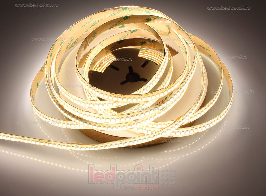 Ruban led 2835 24V IP53 4000K 240led/m M52-400-240D22
 